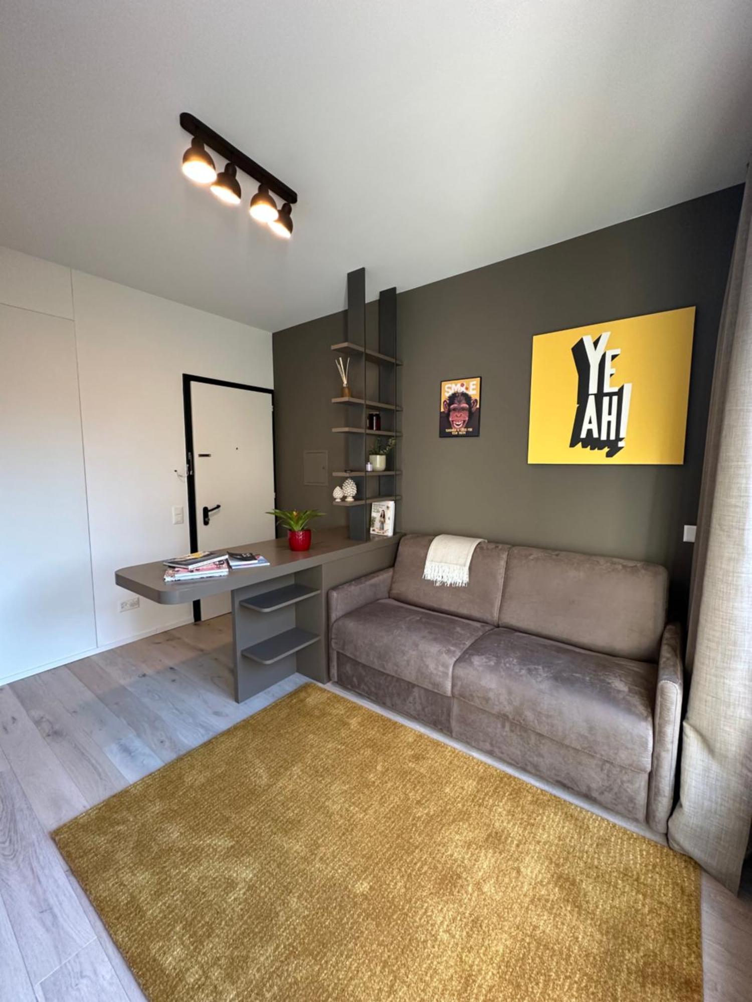 Live - Via A Riva Apartment *